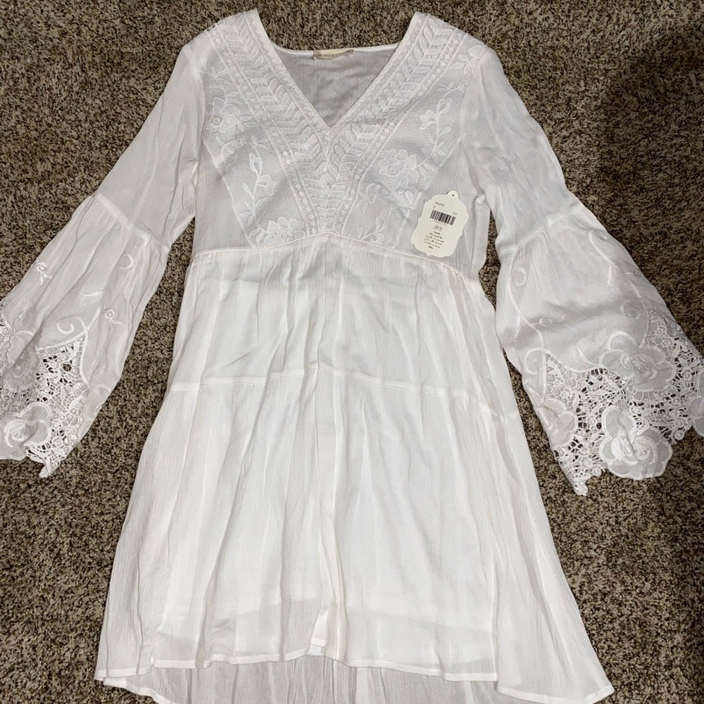 White Altar’d State dress